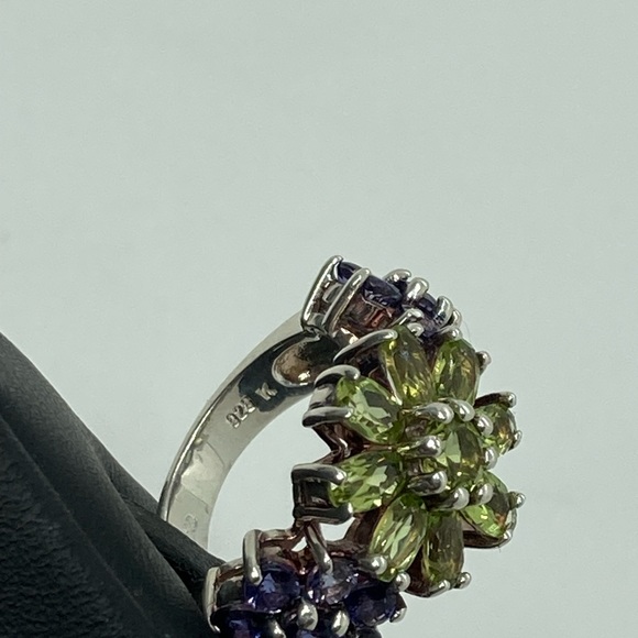 Vtg Sterling Silver Amethyst & Peridot Floral Cocktail Ring 3 Flowers | Sz 5 - Picture 11 of 13